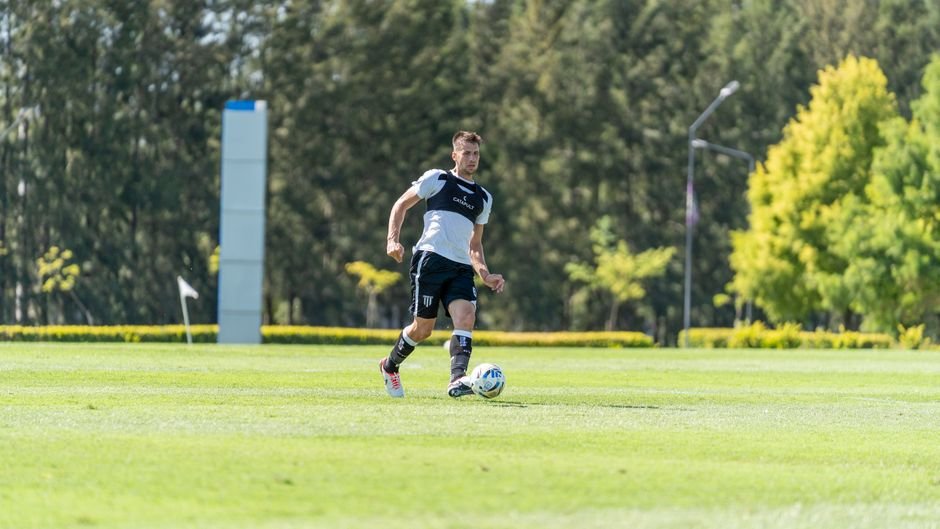 Chelsea midfielder training football