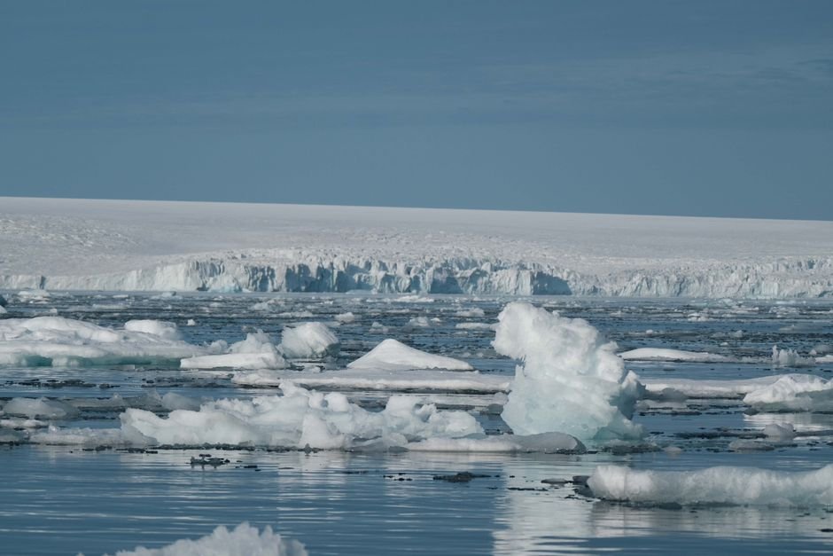 grounded icebergs Antarctica coast